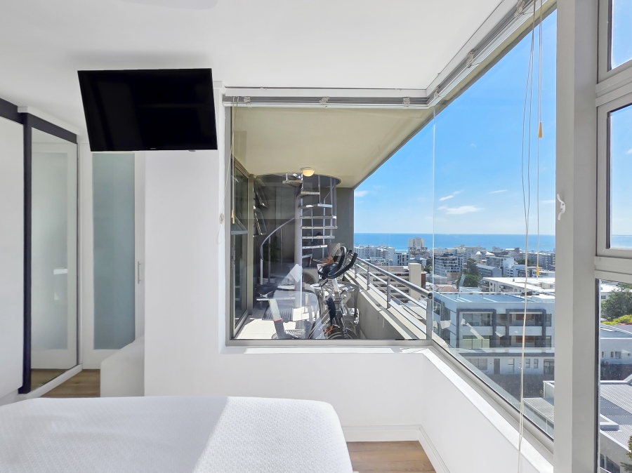 2 Bedroom Property for Sale in Sea Point Western Cape